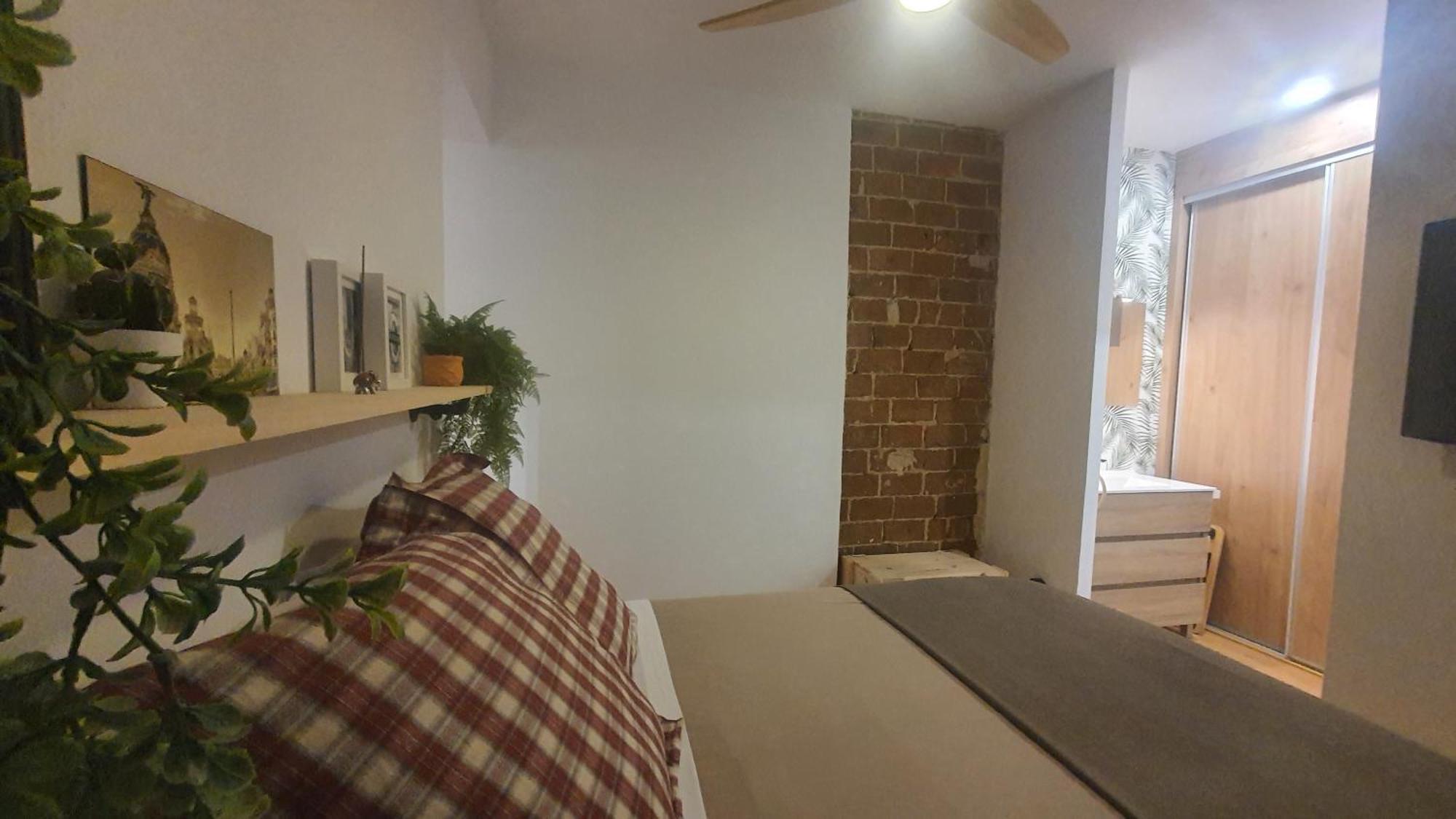 Rentadore Atocha Suites Madrid Luaran gambar